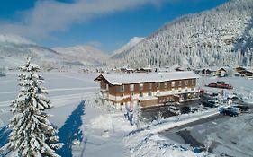 Fairhotel Hochfilzen B&B